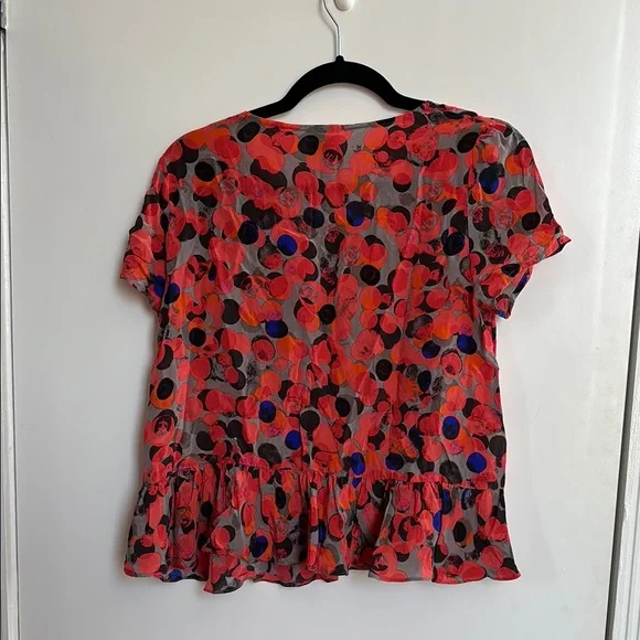 HD in Paris Top - Picture 3 of 4